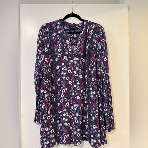 Lane Bryant 18/20 purple Floral Long Sleeve tunic Blouse